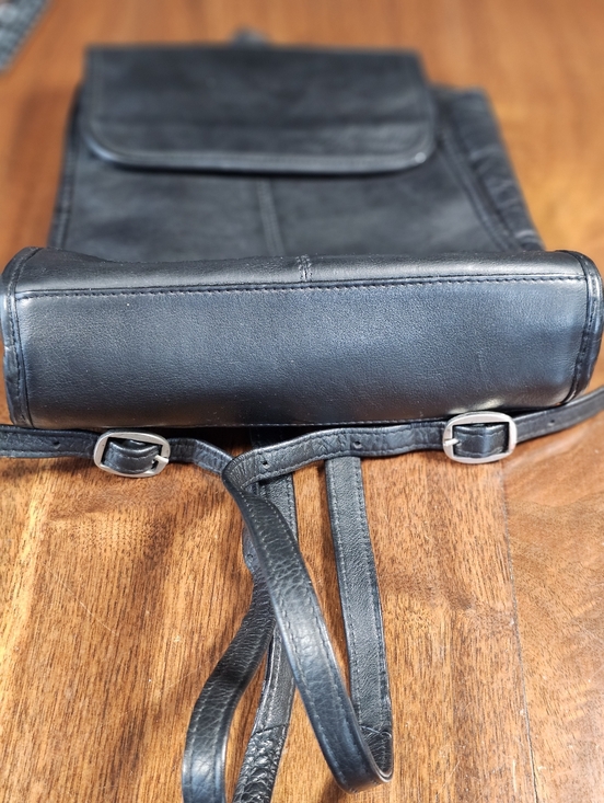 Vintage Wilson Leather Backpack in Black main image 8
